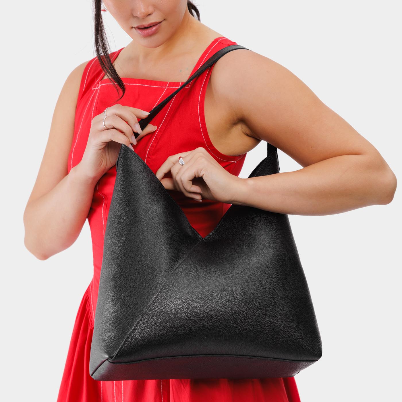 Naomi Leather Shoulder Bag with Adjustable Strap & Magnetic Closure