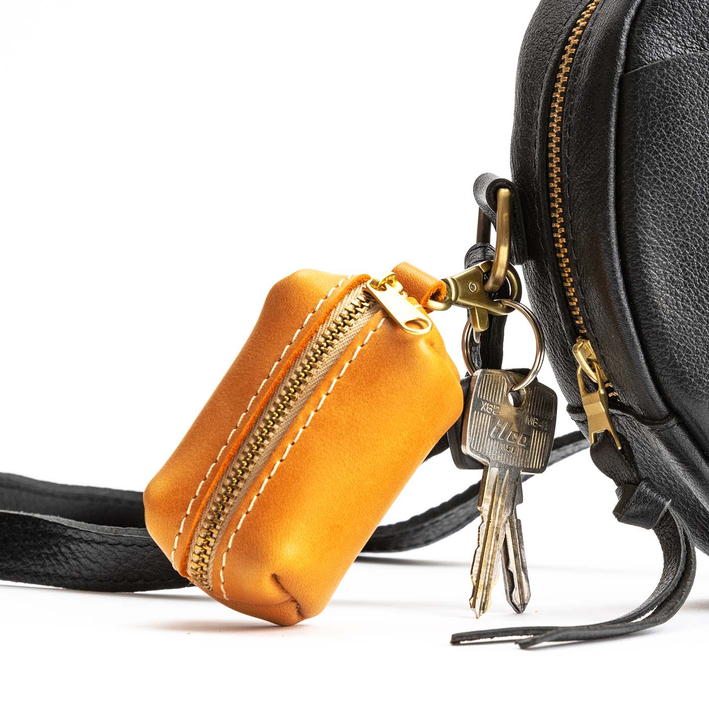 Dopp Keychain Pouch for Dog Waste Bags & Essentials