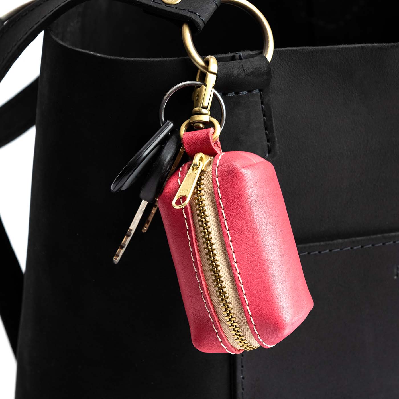 Dopp Keychain Pouch for Dog Waste Bags & Essentials