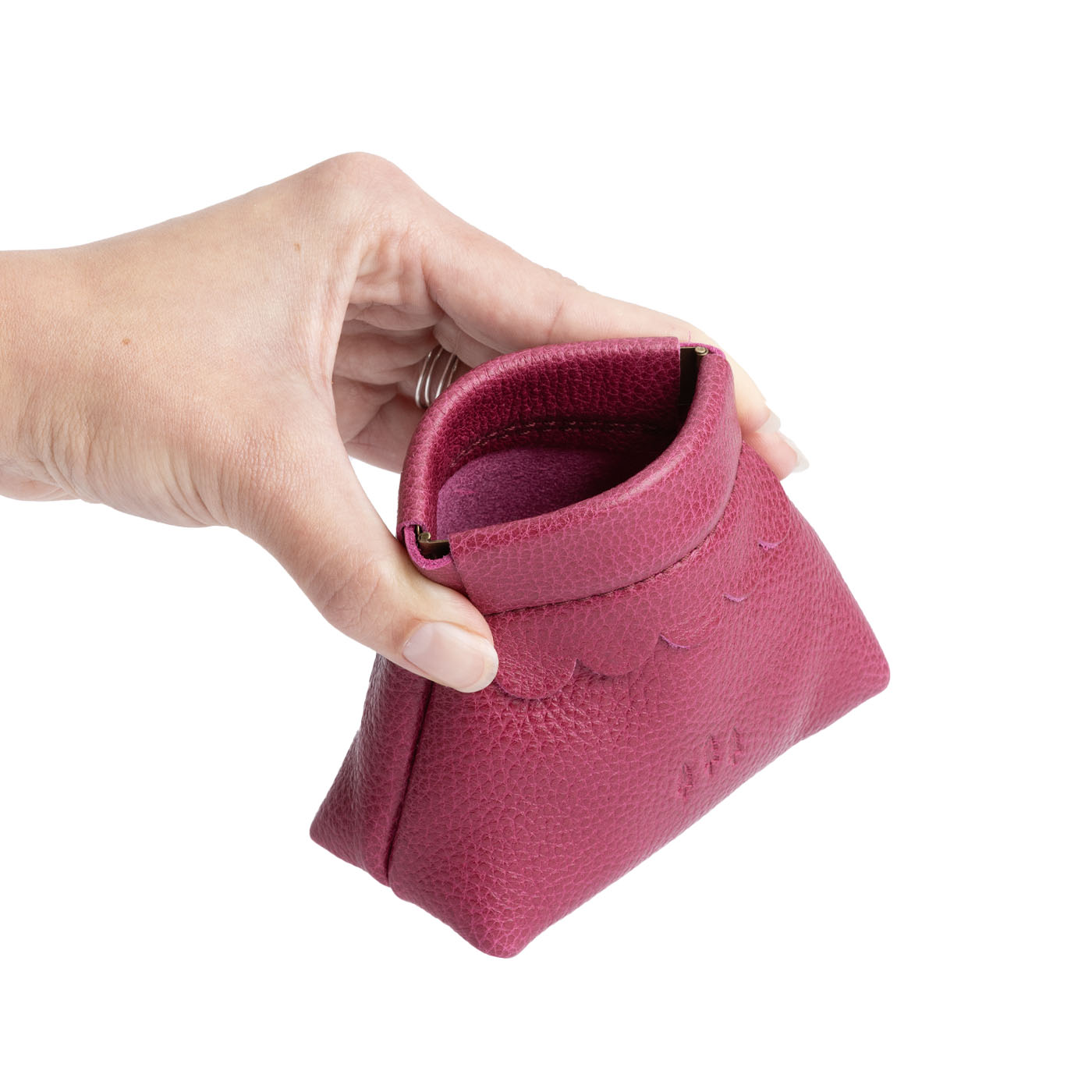 Small Leather Coin Pouch with Scalloped Detail - Stylish & Secure