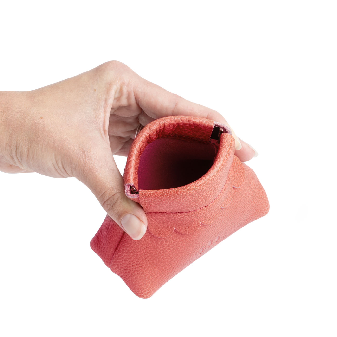 Small Leather Coin Pouch with Scalloped Detail - Stylish & Secure
