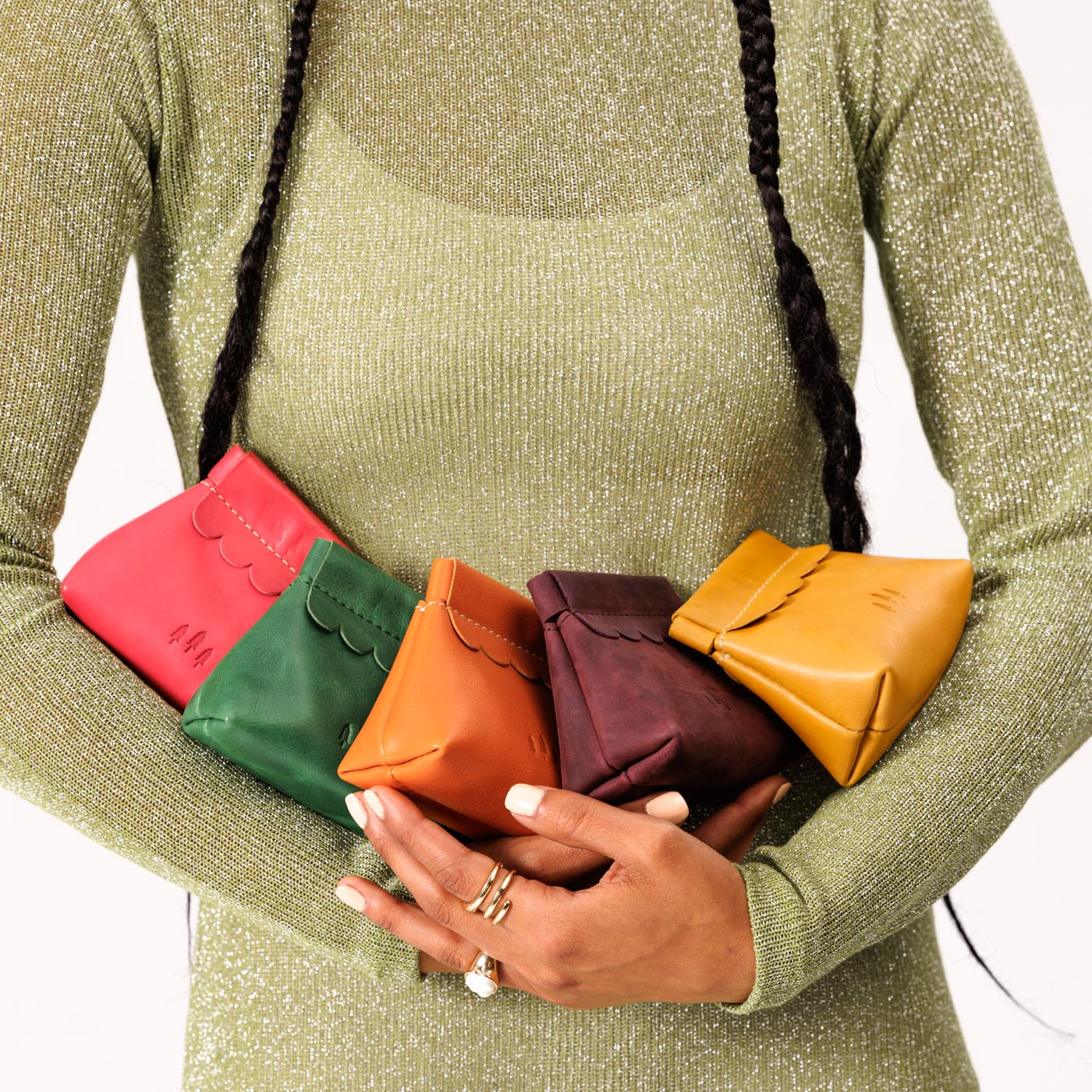 Small Leather Coin Pouch with Scalloped Detail - Stylish & Secure